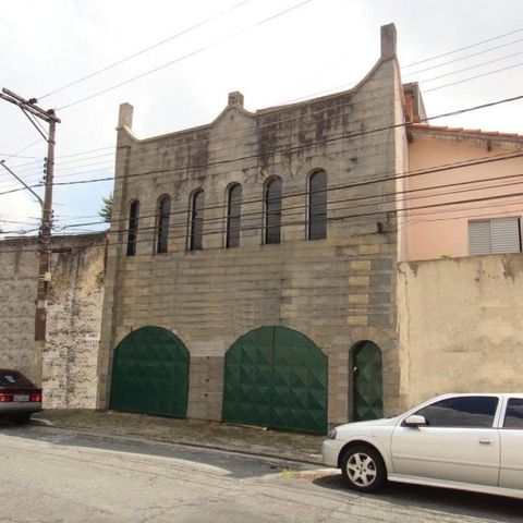 Casa à venda com 240m², 3 quartos e 3 vagas