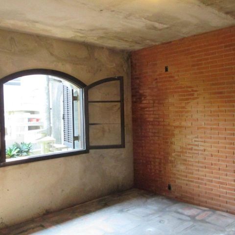 Casa à venda com 240m², 3 quartos e 3 vagas