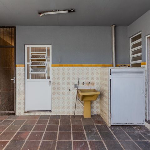 Casa à venda com 151m², 3 quartos e 2 vagas Casa à venda com 151m², 3 quartos e 2 vagasQuintal