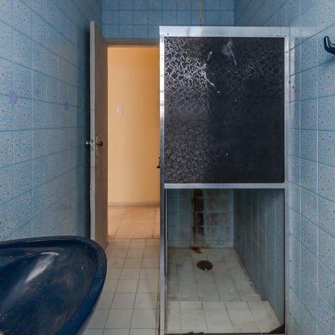 Casa à venda com 151m², 3 quartos e 2 vagas Casa à venda com 151m², 3 quartos e 2 vagasBanheiro Social
