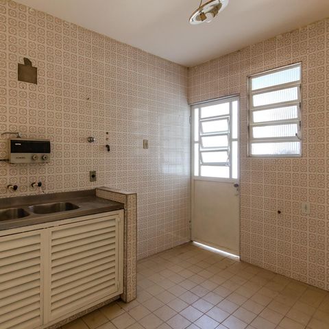 Casa à venda com 151m², 3 quartos e 2 vagas Casa à venda com 151m², 3 quartos e 2 vagasCozinha