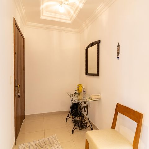 Casa à venda com 375m², 3 quartos e 4 vagas Casa à venda com 375m², 3 quartos e 4 vagasSala