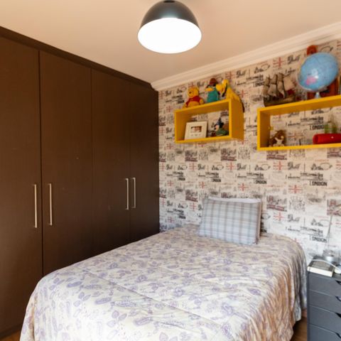 Casa à venda com 375m², 3 quartos e 4 vagas Casa à venda com 375m², 3 quartos e 4 vagasQuarto 1