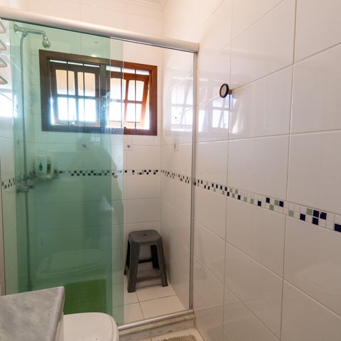 Casa à venda com 375m², 3 quartos e 4 vagas Casa à venda com 375m², 3 quartos e 4 vagasBanheiro