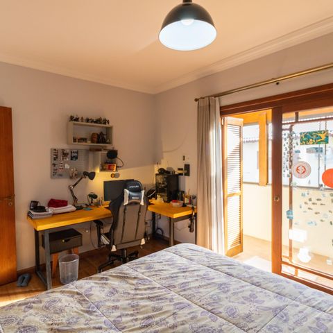 Casa à venda com 375m², 3 quartos e 4 vagas Casa à venda com 375m², 3 quartos e 4 vagasQuarto 1