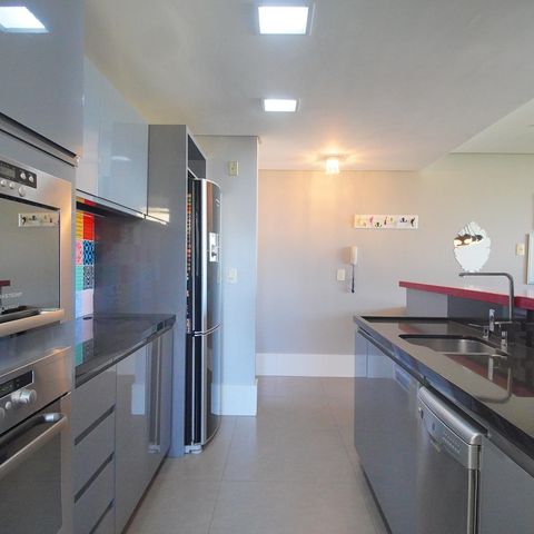 Apartamento à venda com 109m², 3 quartos e 2 vagasCozinha