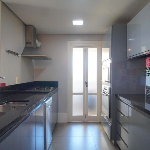 Apartamento à venda com 109m², 3 quartos e 2 vagasCozinha
