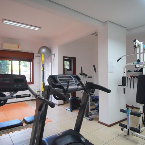 Apartamento à venda com 458m², 3 quartos e 4 vagasAcademia