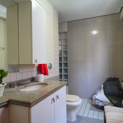 Apartamento à venda com 458m², 3 quartos e 4 vagasBanheiro da Suíte 2