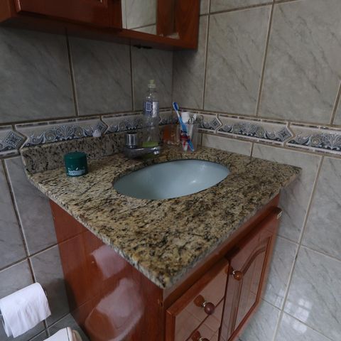Casa à venda com 200m², 3 quartos e 8 vagasBanheiro da Suíte 3