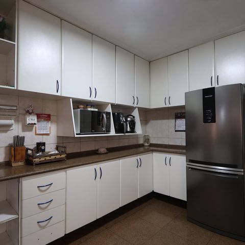 Casa à venda com 200m², 3 quartos e 8 vagasCozinha