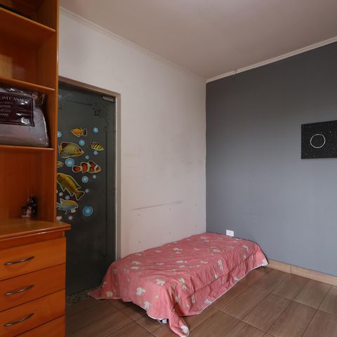 Casa à venda com 200m², 3 quartos e 8 vagasSuíte 2