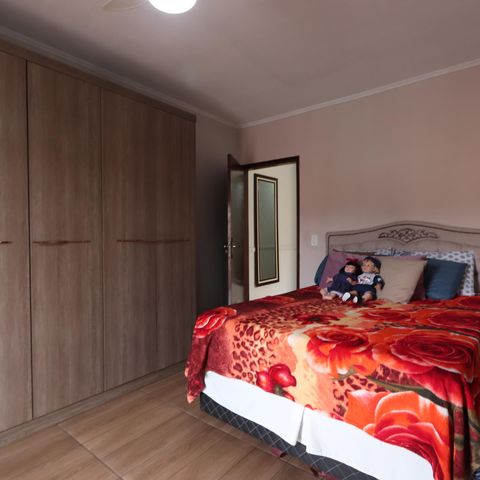 Casa à venda com 200m², 3 quartos e 8 vagasSuíte 1