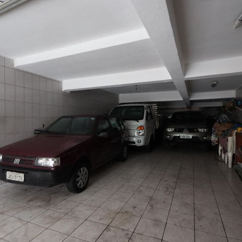 Casa à venda com 200m², 3 quartos e 8 vagasGaragem