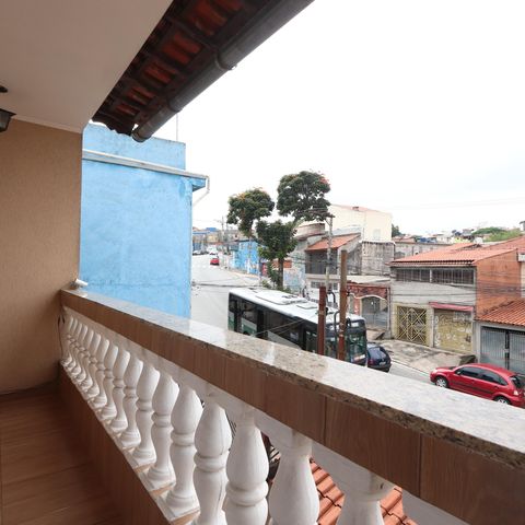 Casa à venda com 200m², 3 quartos e 8 vagasVaranda da Suíte 1