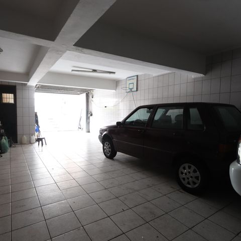 Casa à venda com 200m², 3 quartos e 8 vagasGaragem