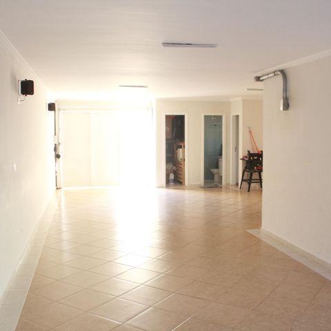 Casa à venda com 473m², 3 quartos e 8 vagasGaragem