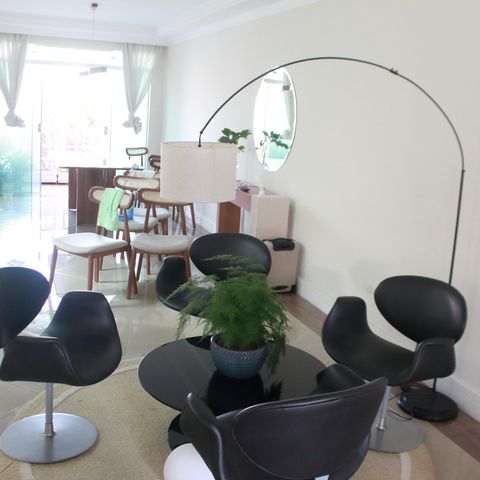 Casa à venda com 473m², 3 quartos e 8 vagasSala