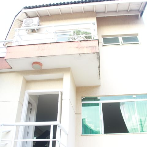 Casa à venda com 473m², 3 quartos e 8 vagasFachada