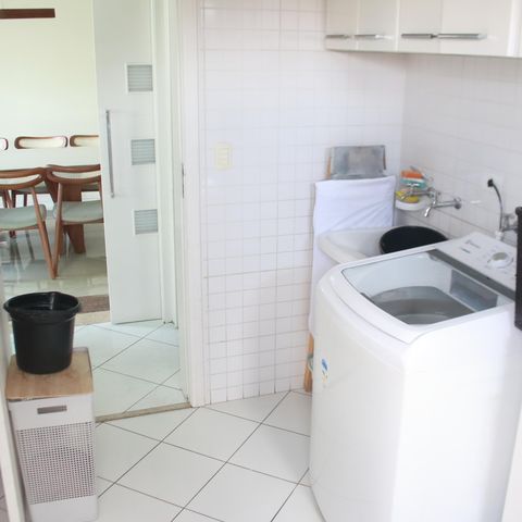 Casa à venda com 473m², 3 quartos e 8 vagasLavanderia