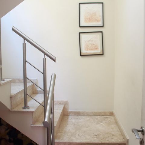 Casa à venda com 473m², 3 quartos e 8 vagasEscada/Garagem