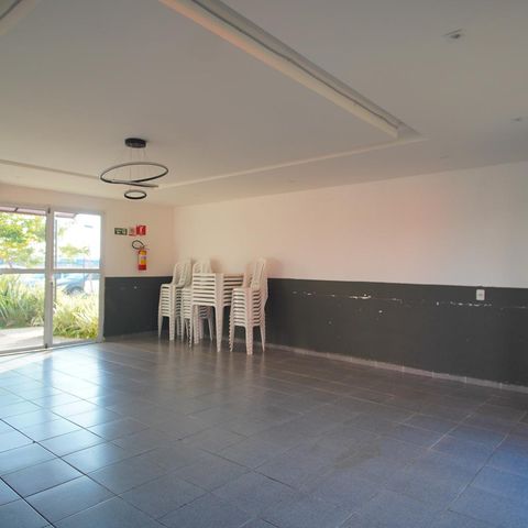 Apartamento à venda com 40m², 2 quartos e 1 vaga Apartamento à venda com 40m², 2 quartos e 1 vagaÁrea comum - Salão de festas