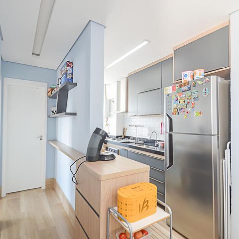 Apartamento à venda com 54m², 2 quartos e 1 vaga Apartamento à venda com 54m², 2 quartos e 1 vagaCozinha e Área de Serviço