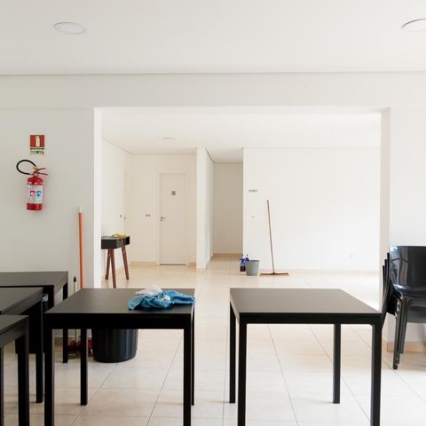 Apartamento à venda com 54m², 2 quartos e 1 vaga Apartamento à venda com 54m², 2 quartos e 1 vagaÁrea comum - Salão de festas