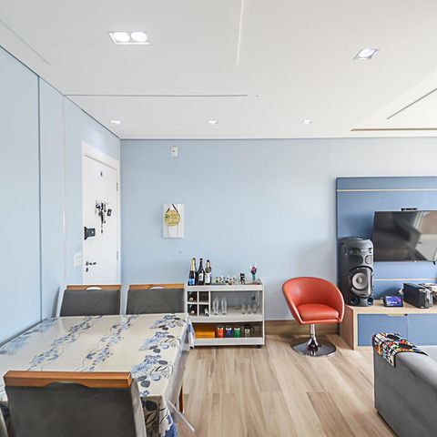 Apartamento à venda com 54m², 2 quartos e 1 vaga Apartamento à venda com 54m², 2 quartos e 1 vagaSala