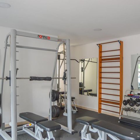 Apartamento à venda com 54m², 2 quartos e 1 vaga Apartamento à venda com 54m², 2 quartos e 1 vagaÁrea comum - Academia