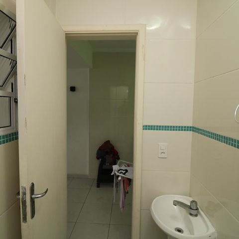 Casa à venda com 190m², 3 quartos e 4 vagasBanheiro 2