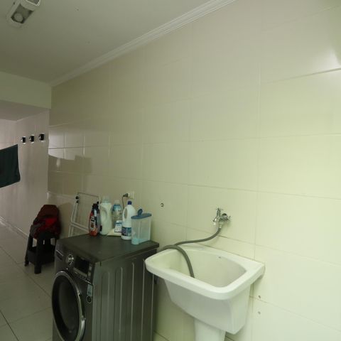 Casa à venda com 190m², 3 quartos e 4 vagasÁrea de Serviço