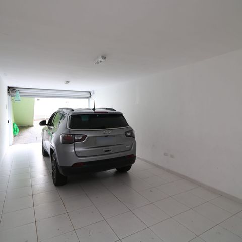 Casa à venda com 190m², 3 quartos e 4 vagasGaragem