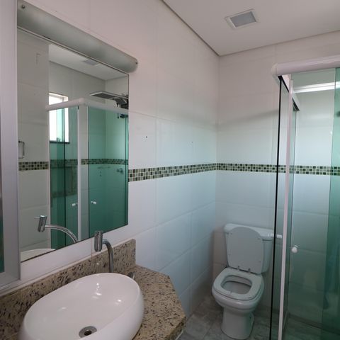 Casa à venda com 190m², 3 quartos e 4 vagasBanheiro da Suíte