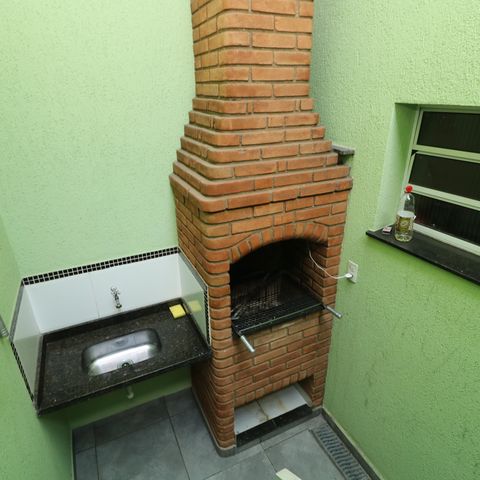 Casa à venda com 190m², 3 quartos e 4 vagasChurrasqueira