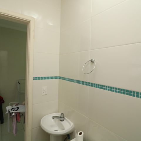 Casa à venda com 190m², 3 quartos e 4 vagasBanheiro 2