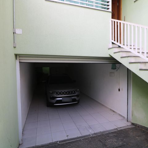 Casa à venda com 190m², 3 quartos e 4 vagasGaragem