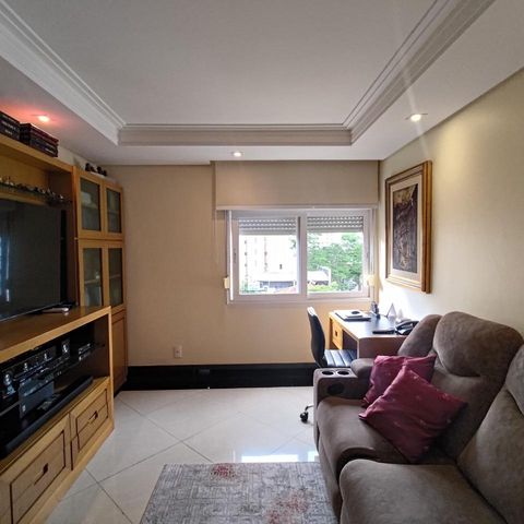 Apartamento à venda com 215m², 4 quartos e 2 vagas Apartamento à venda com 215m², 4 quartos e 2 vagasFoto 19