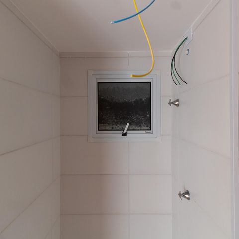 Apartamento à venda com 45m², 2 quartos e 1 vaga Apartamento à venda com 45m², 2 quartos e 1 vagaBanheiro