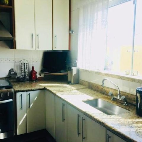 Casa à venda com 270m², 3 quartos e 5 vagas