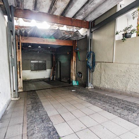 Casa à venda com 154m², 2 quartos e 3 vagasGaragem