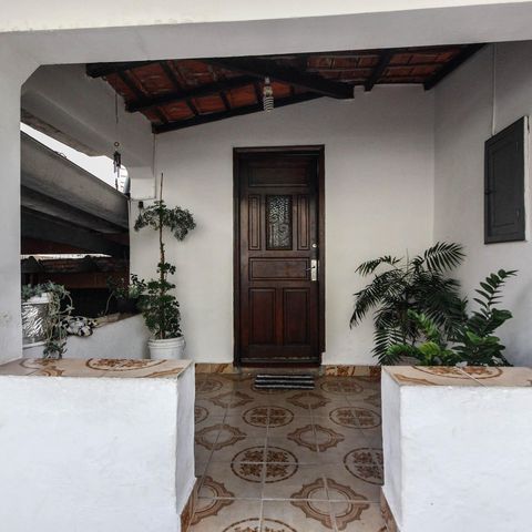 Casa à venda com 154m², 2 quartos e 3 vagasGaragem