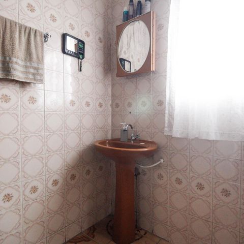 Casa à venda com 154m², 2 quartos e 3 vagasBanheiro