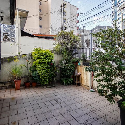 Casa à venda com 154m², 2 quartos e 3 vagasGaragem