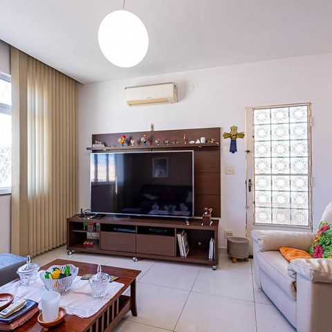 Casa à venda com 269m², 3 quartos e 1 vaga Casa à venda com 269m², 3 quartos e 1 vagaSala