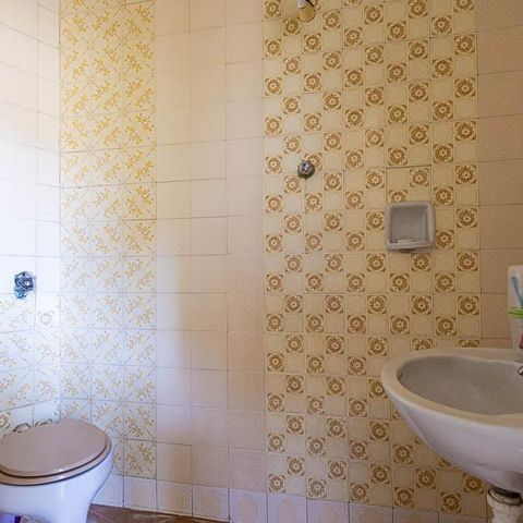 Casa à venda com 269m², 3 quartos e 1 vaga Casa à venda com 269m², 3 quartos e 1 vagaBanheiro de serviço 1