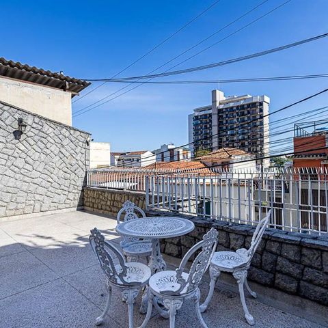 Casa à venda com 269m², 3 quartos e 1 vaga Casa à venda com 269m², 3 quartos e 1 vagaQuintal