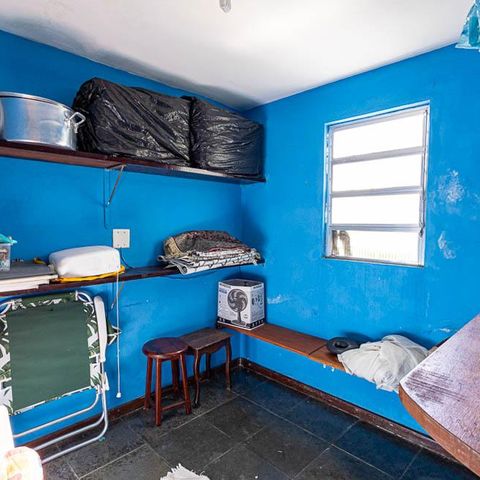 Casa à venda com 269m², 3 quartos e 1 vaga Casa à venda com 269m², 3 quartos e 1 vagaQuarto de Serviço