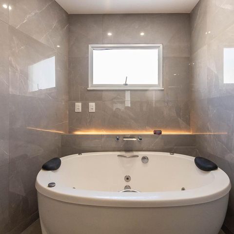 Apartamento à venda com 200m², 3 quartos e 1 vagaBanheiro da Suíte