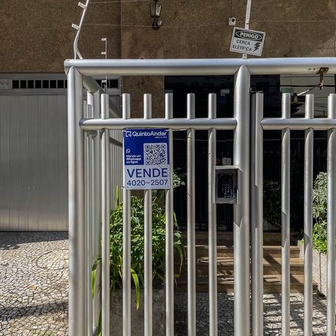 Apartamento à venda com 200m², 3 quartos e 1 vagaPlaquinha